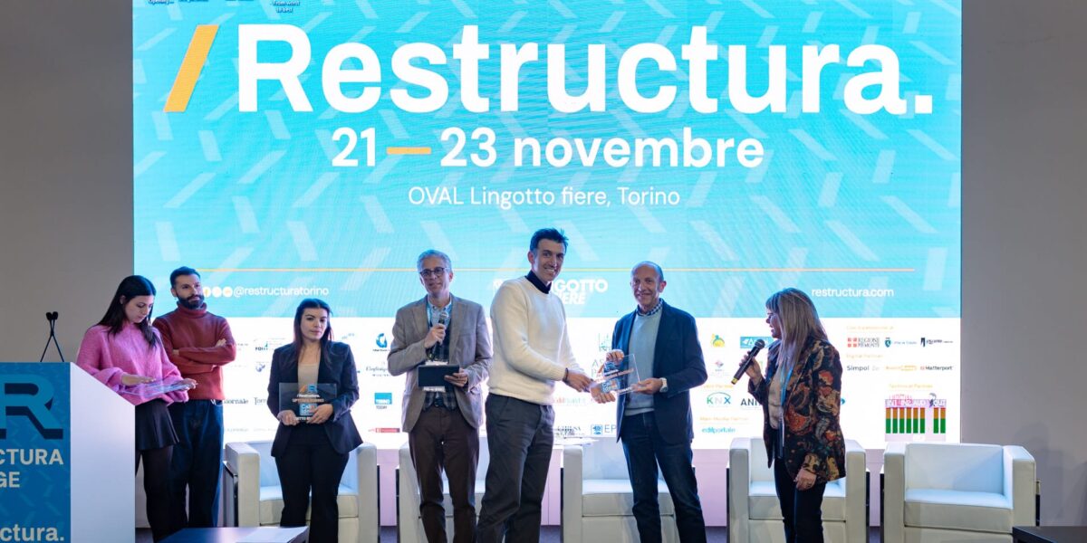 Premiazione di Girotondo Basecamp alla Call 4 Ideas di Restructura 2024